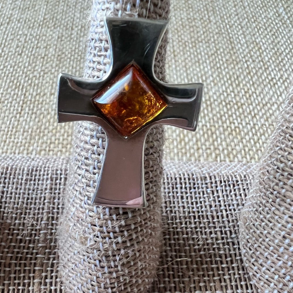 .925 & Amber Baltic Cross Ring Size 5 3/4